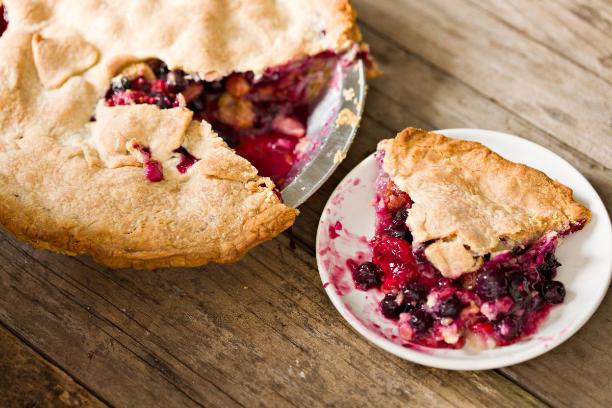 15 Amazing Frozen Berry Pie Recipes To Make At Home