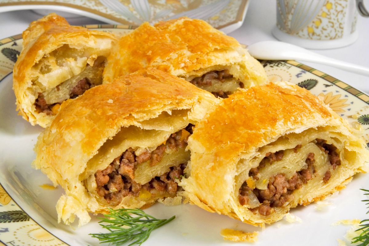 15 Amazing Ground Beef Pie Recipes To Make At Home