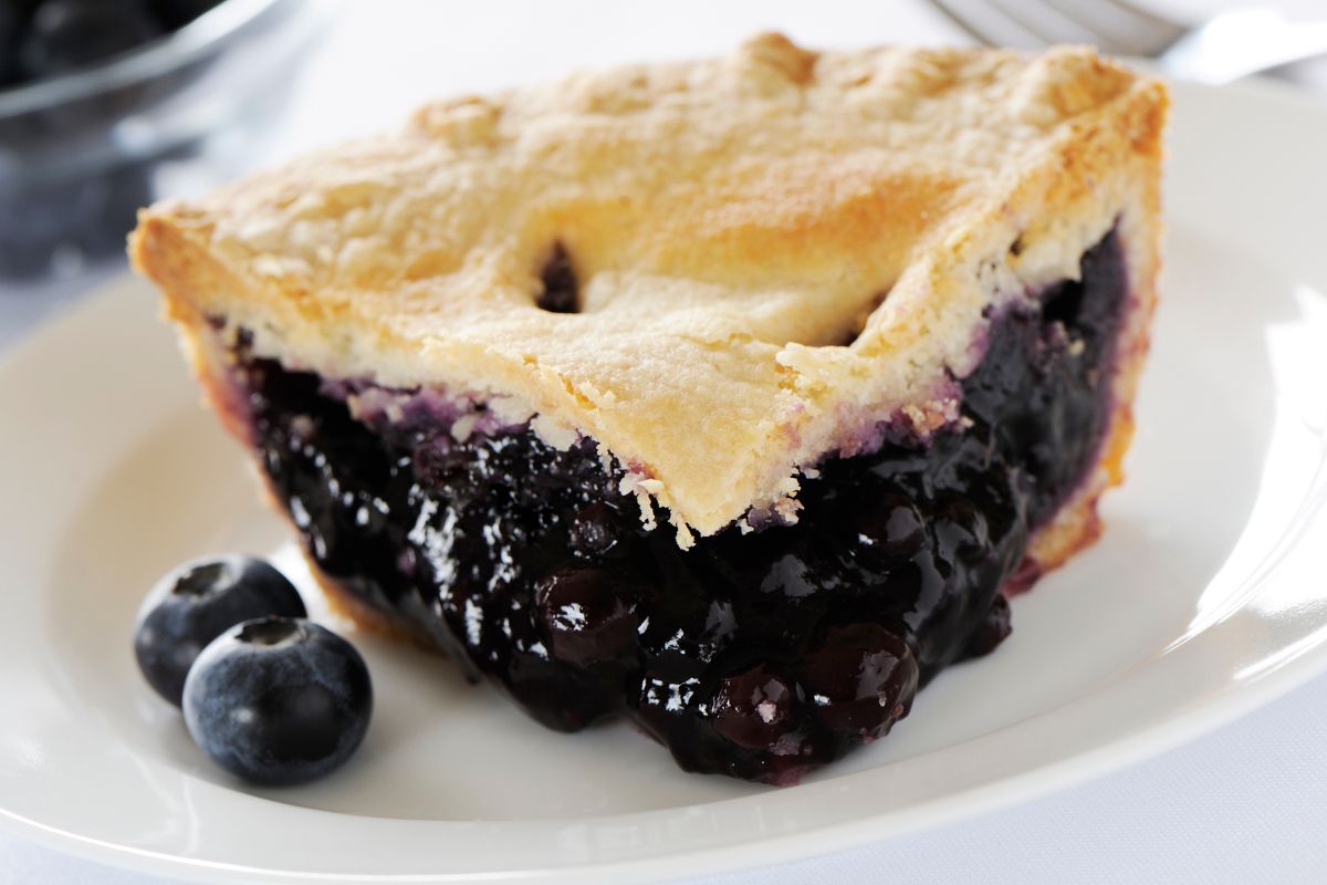 15 Amazing Peach Blueberry Pie Recipes To Make At Home