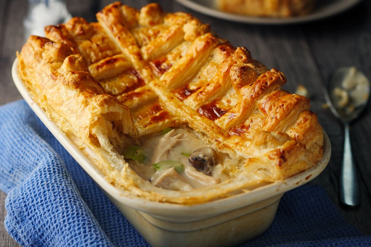 15 Best Chicken And Mushroom Pie Recipes To Try Today