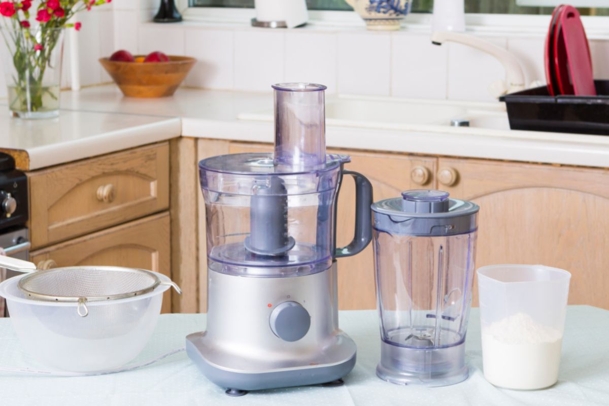 How Does A Food Processor Work?