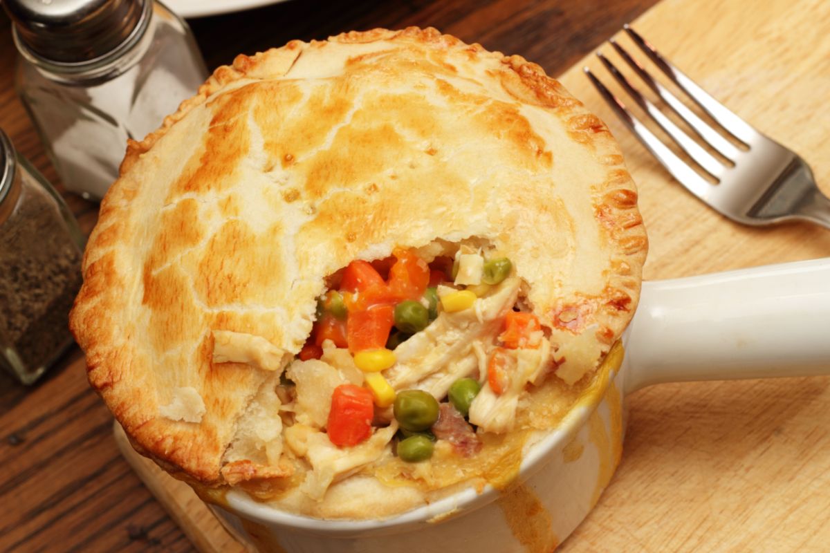 can-we-cook-a-pot-pie-in-the-air-fryer-youtube