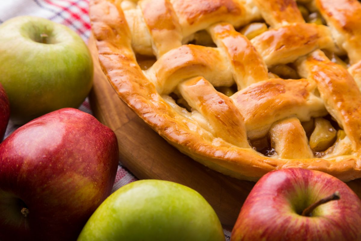 15 Amazing Honeycrisp Apple Pie Recipes To Make At Home - Eat Kanga