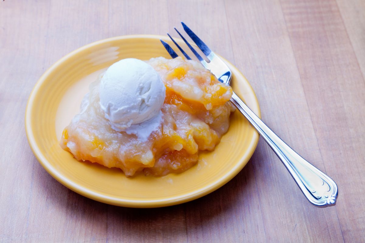 15 Best Mini Peach Cobbler Recipes To Try Today (11)