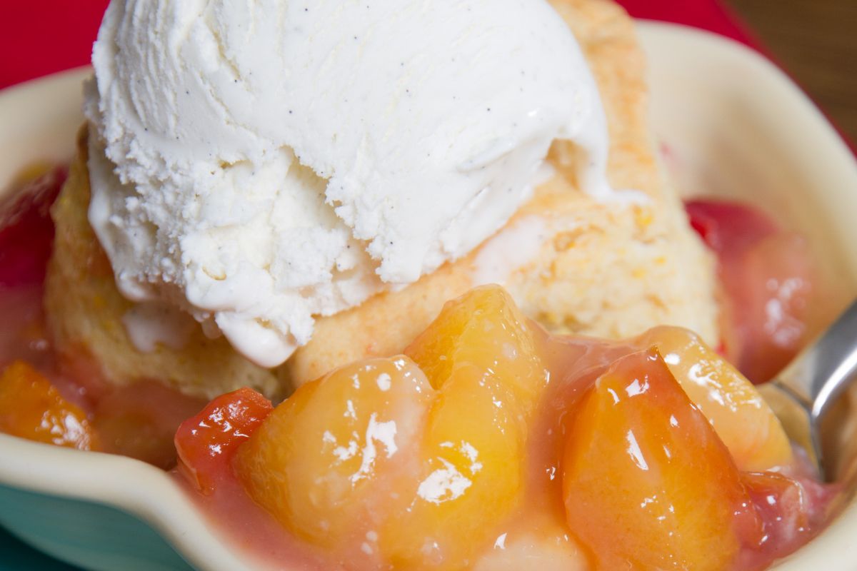 15 Best Mini Peach Cobbler Recipes To Try Today (14)
