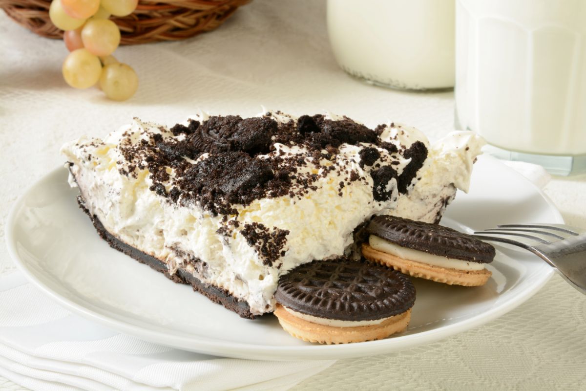 15 Delicious Cookie And Cream Pie Recipes You Will Love!