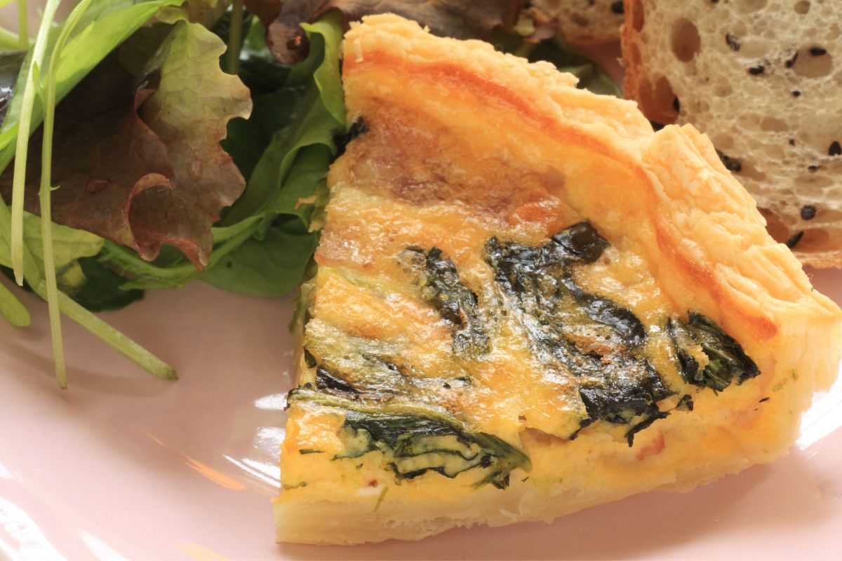 15 Delicious Spinach And Bacon Quiche Recipes Everyone Will Love