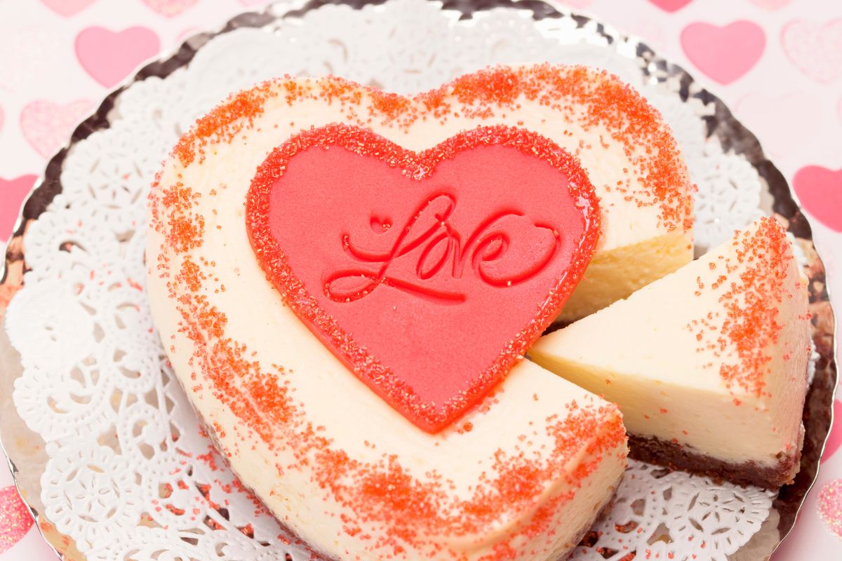 15 Incredible Valentine's Day Cheesecake Recipes For Home Cooks