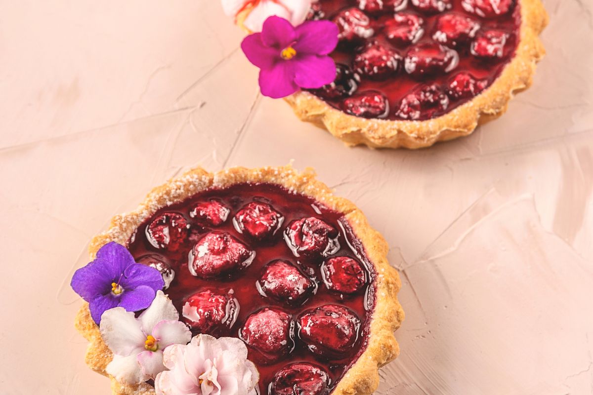 6 Ingredient Mini Cherry Pies