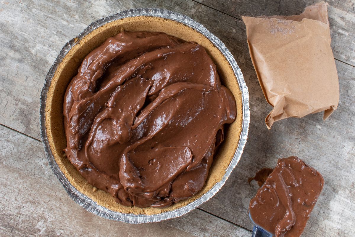 Best Chocolate Pudding Pie