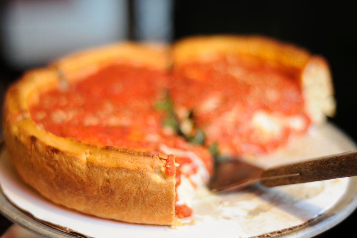 Deep Dish Chicago Style Pizza