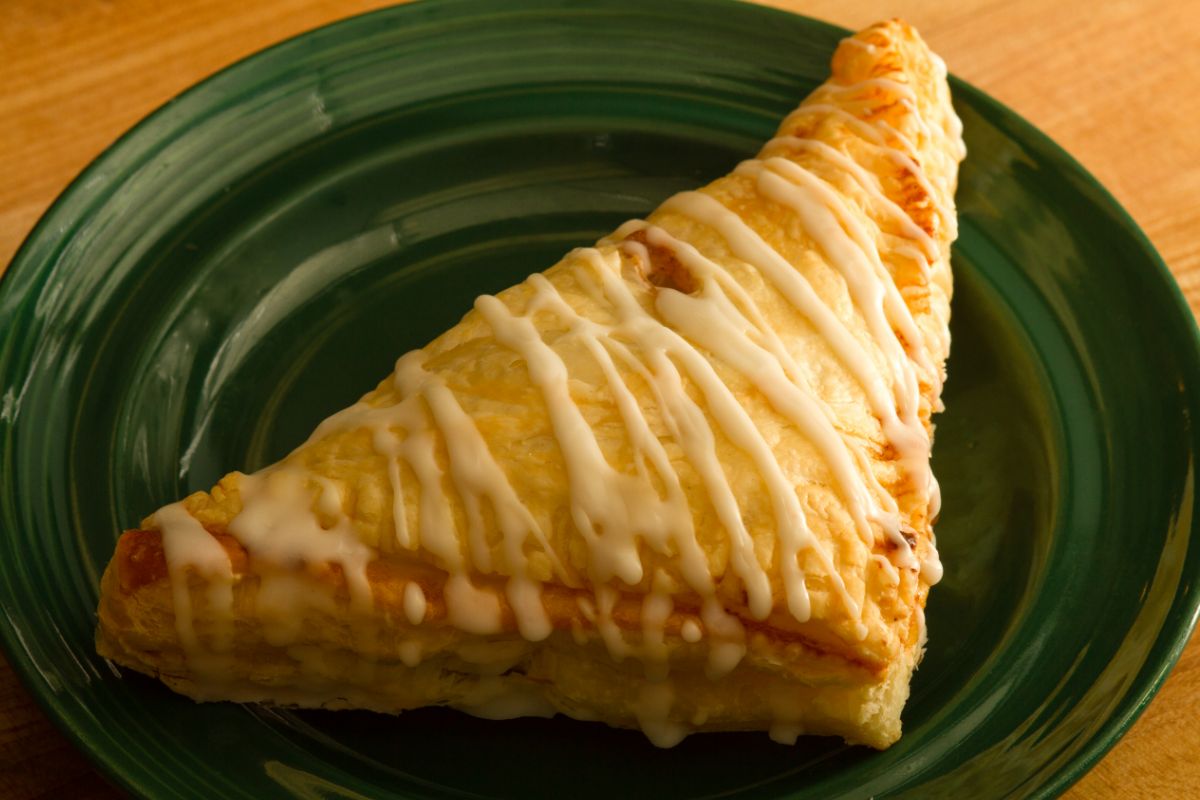 Drizzled Pumpkin Pie Turnovers