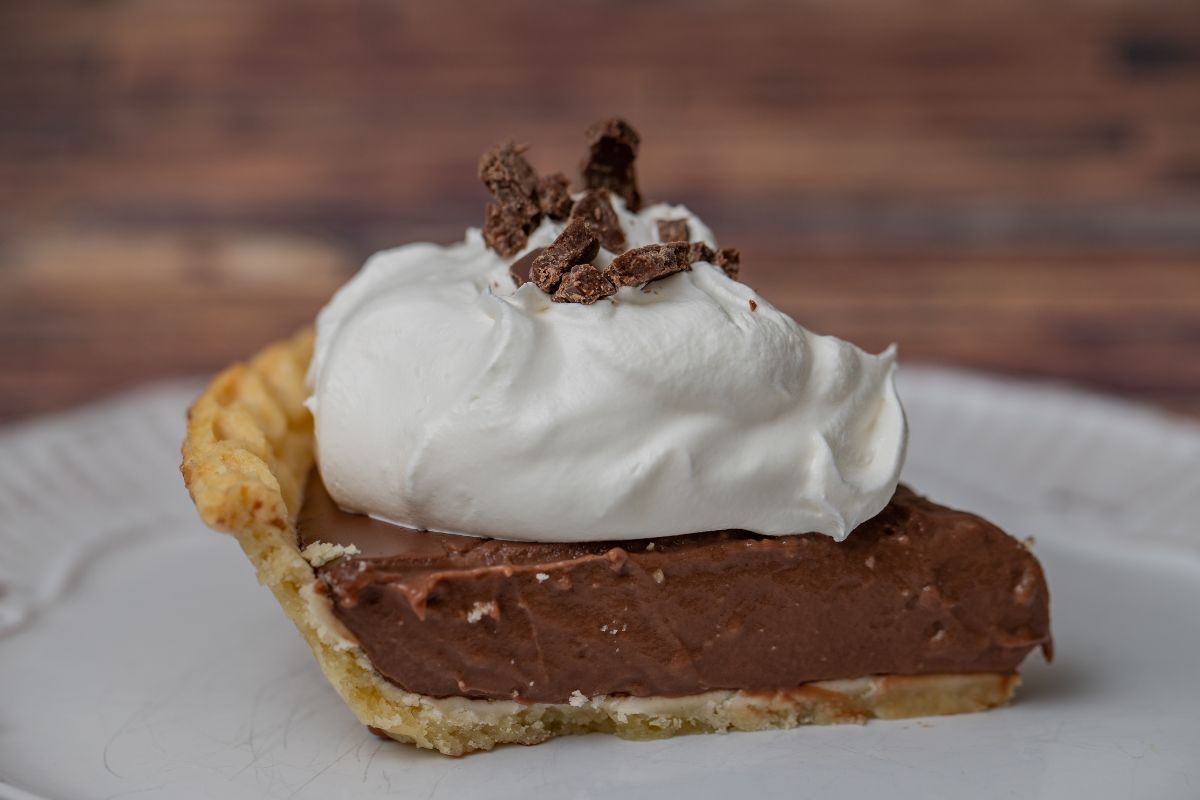 Milky Chocolate Pudding Pie