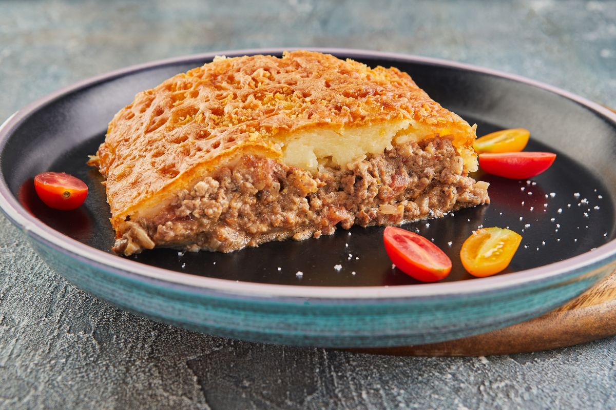 Minced Beef And Onion Pie