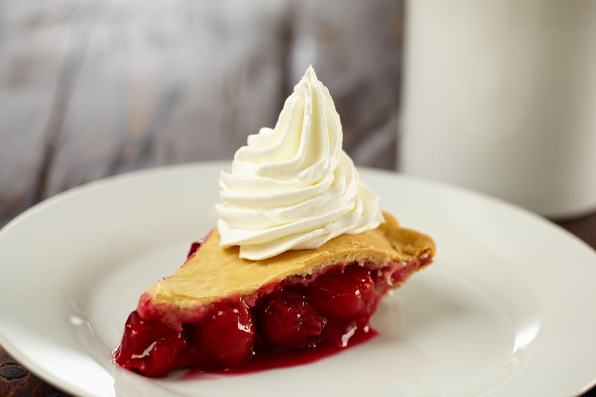 Sour Cherry Crumble Pie