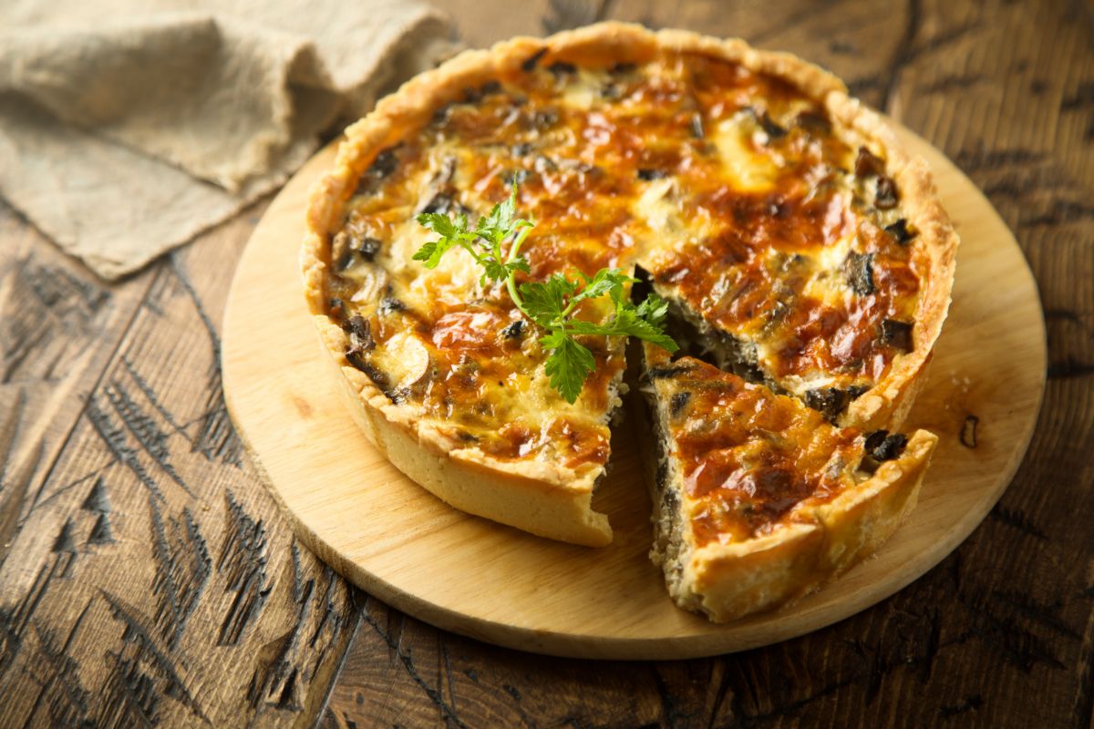 Spinach, Cheddar & Ham Quiche