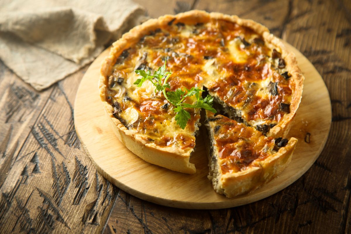 15 Delicious Sausage Spinach Quiche Recipes Everyone Will Love - Eat Kanga