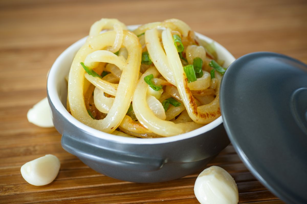 4 Best Ways To Reheat Fried Calamari