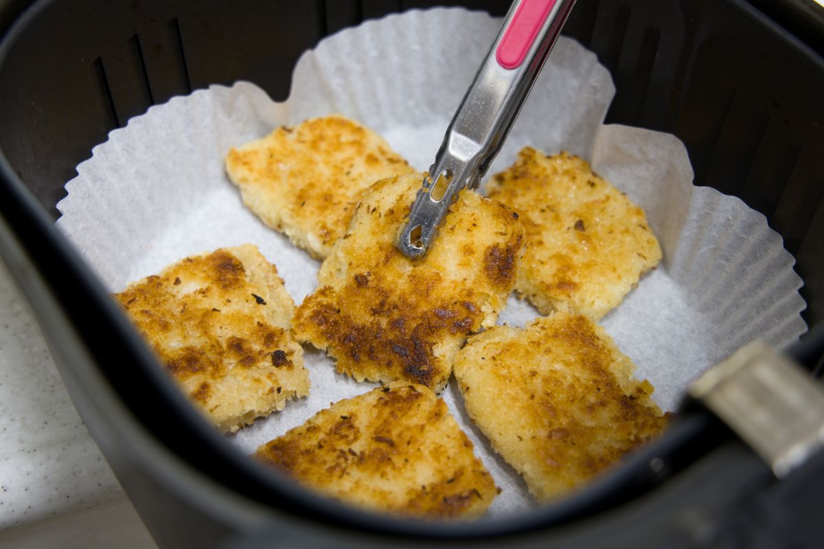 Air Fryer Fish: How To Reheat Yesterday’s Fish Meal In Them