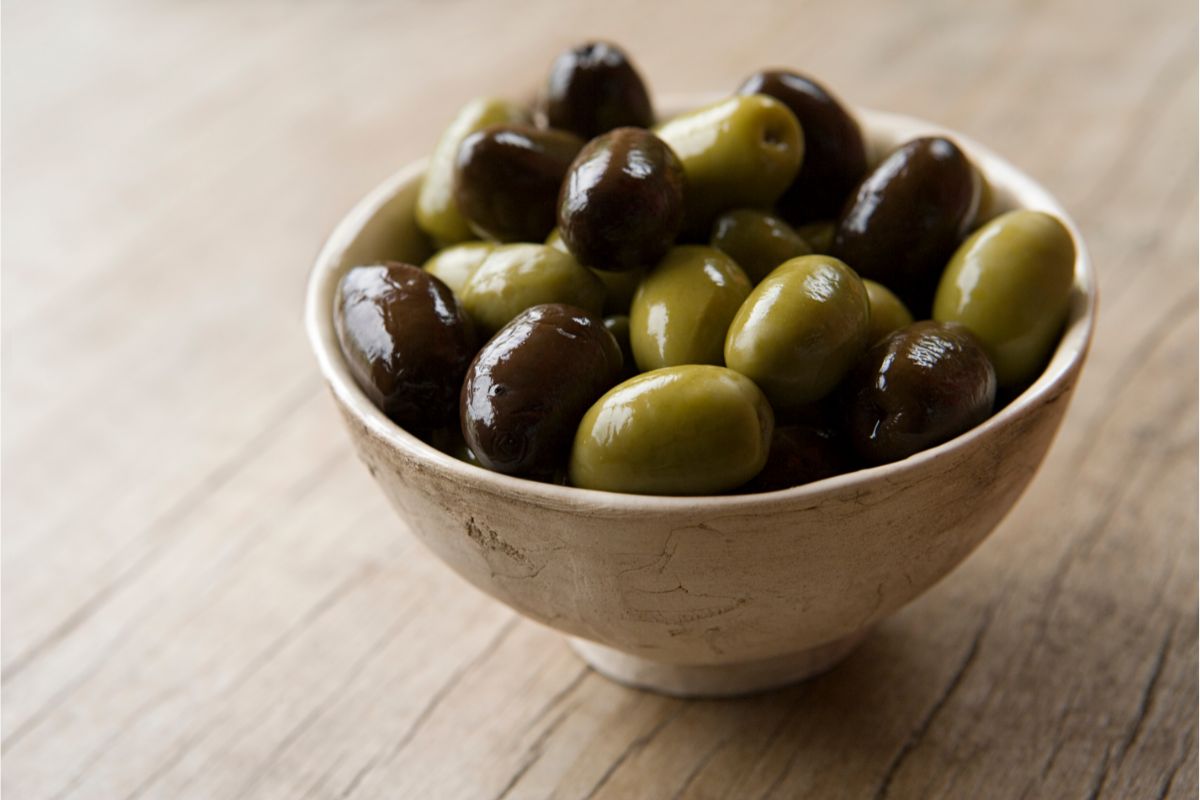 Are Olives A Fruit Or A Vegetable Learn The Answer (1)