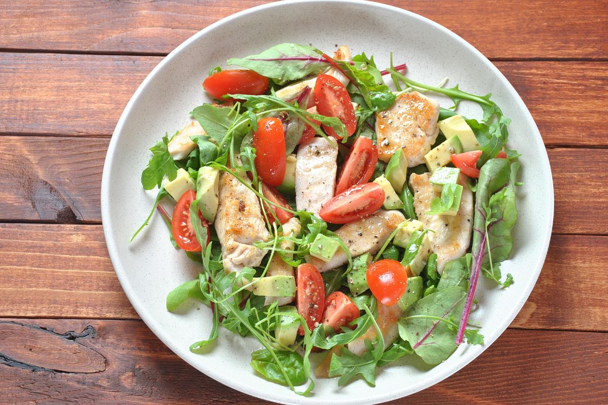 How To Mix It Up With Creative Ways To Serve Up Chicken Salad At A ...