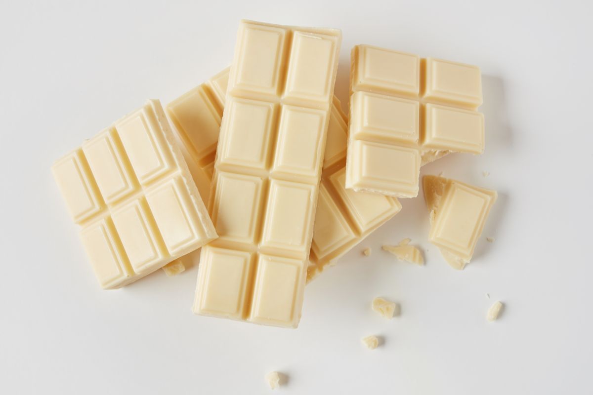 Guide On Tempering White Chocolate