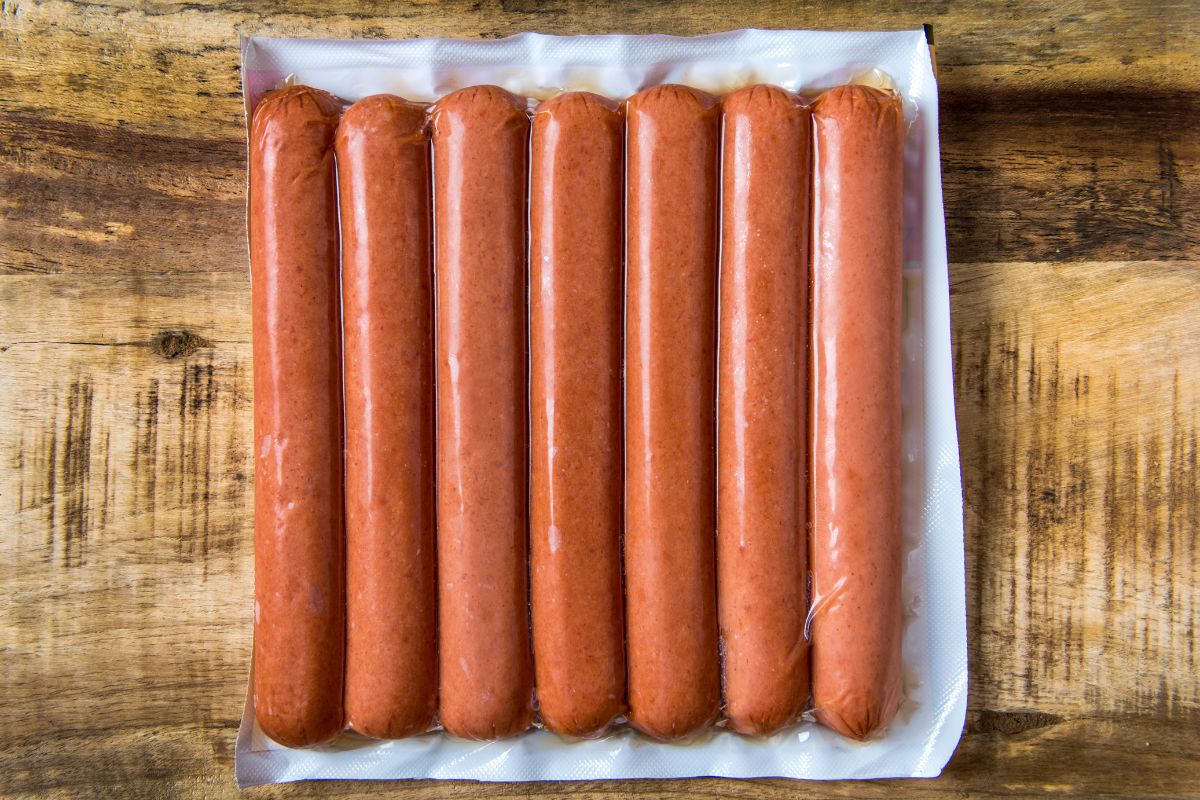 How To Defrost Hot Dog Buns (4 Useful Methods) (1)