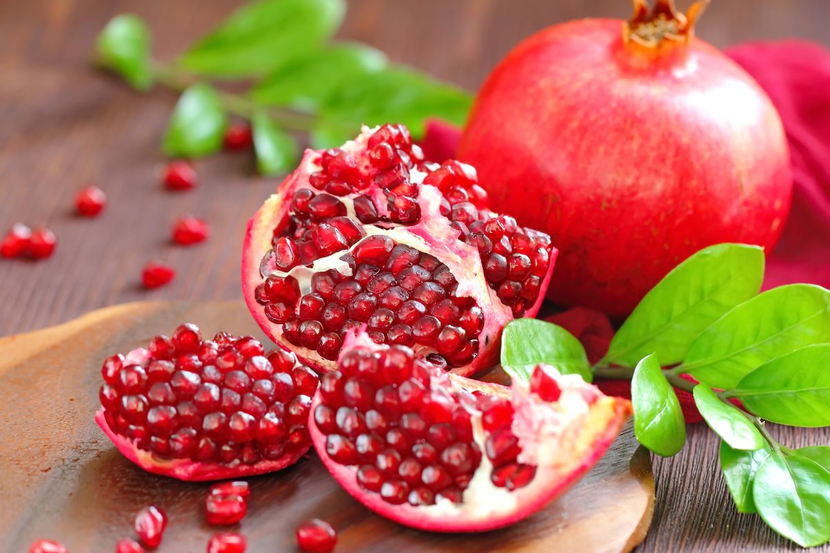 Pomegranate Taste, Ingredients, And Health Benefits