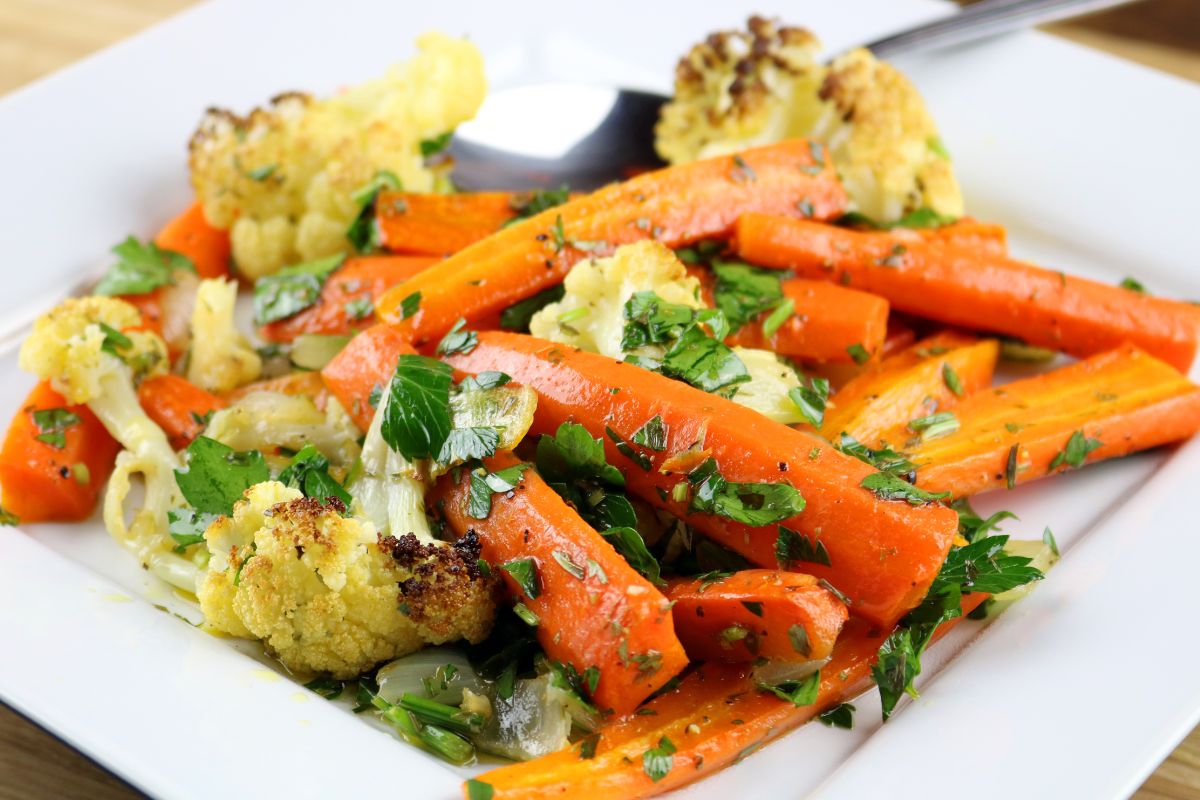 The Ultimate Guide To The Best Dishes To Serve With Sausage - roasted vegetables