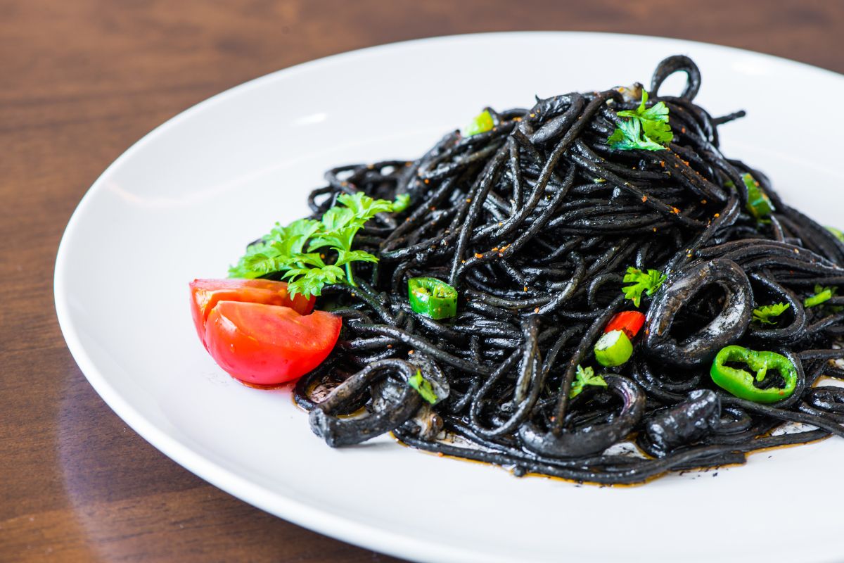 What Does Squid Ink with Pasta Taste Like?