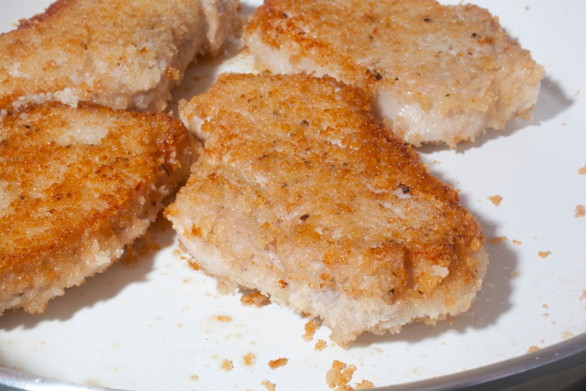 What Is The Best Way To Reheat Breaded Pork Chops?