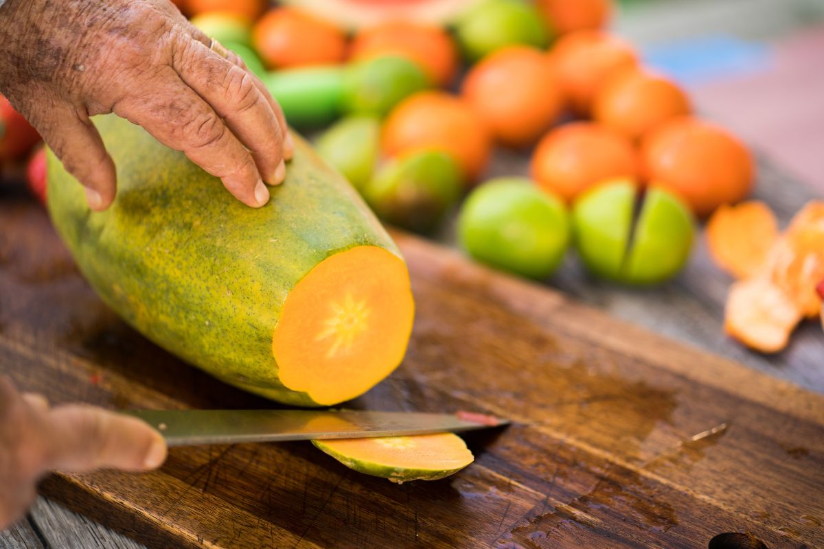 How To Cut A Papaya