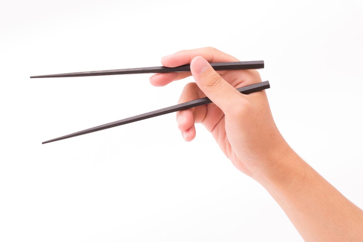 How to hold clearance chopsticks