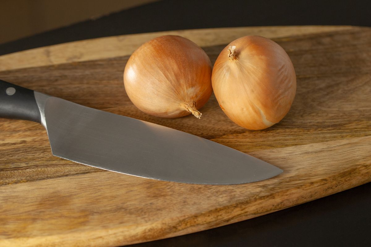 How to Cut an Onion