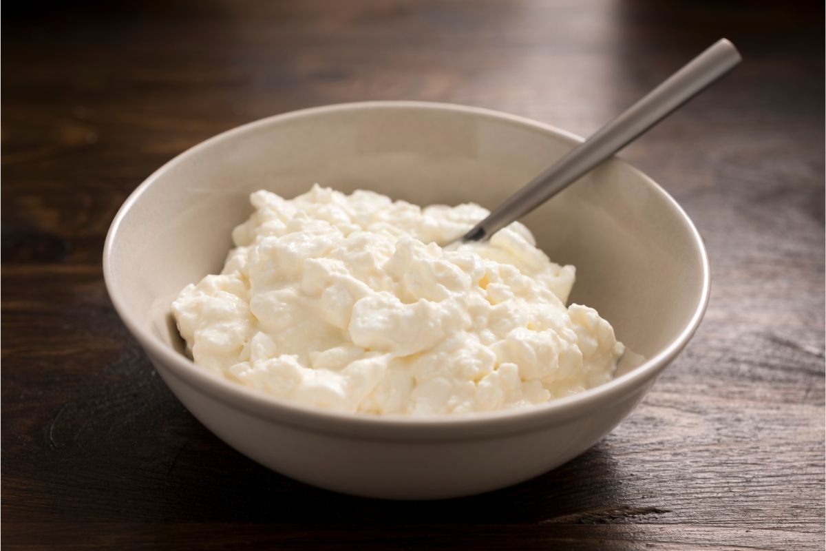 What Does Cottage Cheese Taste Like?