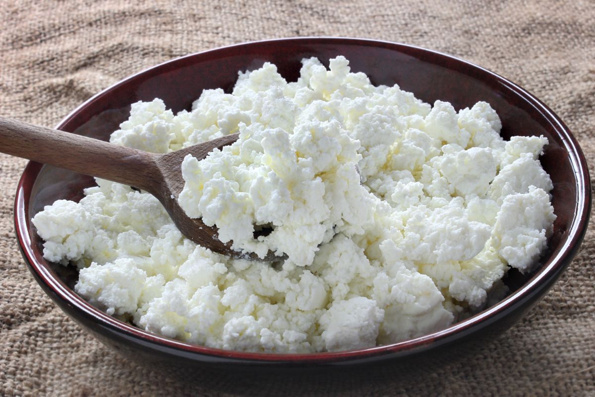 What Does Cottage Cheese Taste Like?