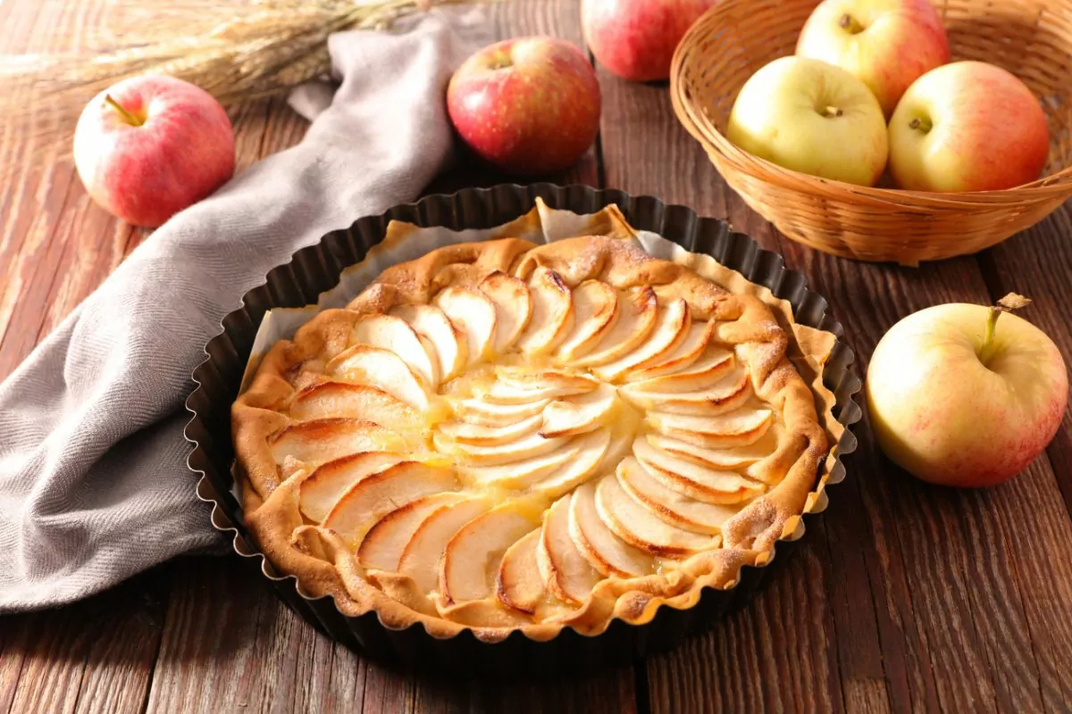 15 Delicious Apple Cream Pie Recipes You Will Love